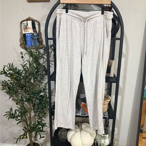 Danskin Heather Gray straight leg sweatpants size large